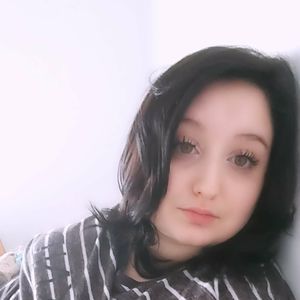 Meet your Posher, Clarra